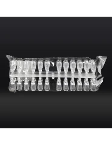 MUESTRA TRANSPARENTE DE 240 UÑAS